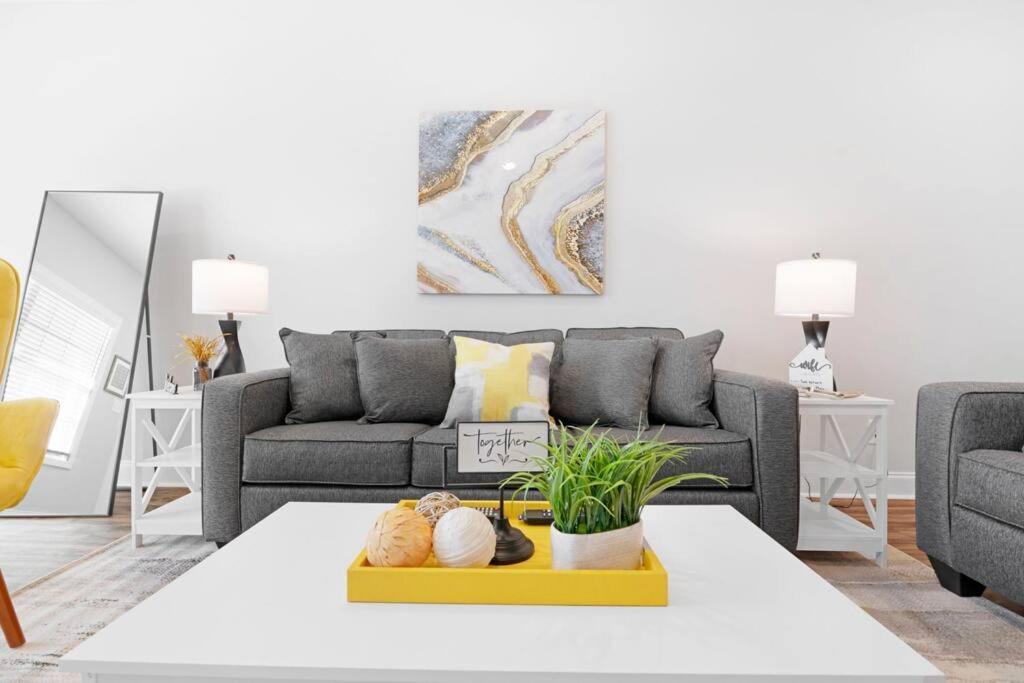 Make Lemonade In Luxury W King Bed And Free Parking Plus 40 Minutes To Nashville Κλάρκσβιλ Εξωτερικό φωτογραφία