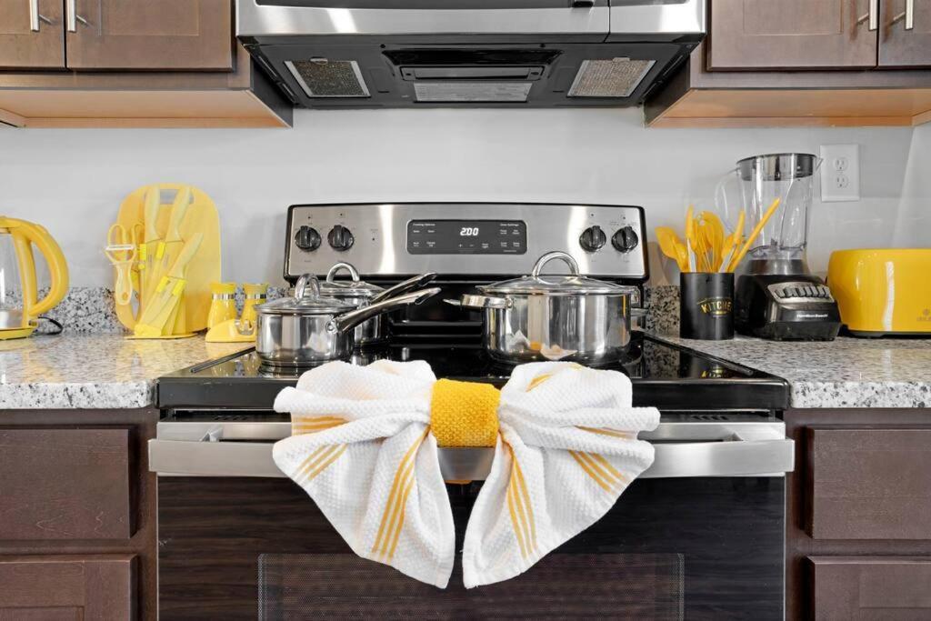 Make Lemonade In Luxury W King Bed And Free Parking Plus 40 Minutes To Nashville Κλάρκσβιλ Εξωτερικό φωτογραφία